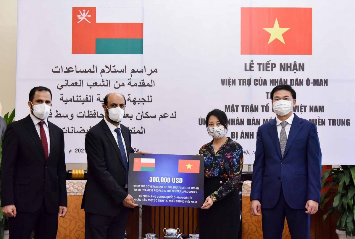 Oman donates US$300,000 to aid flood-hit central localities